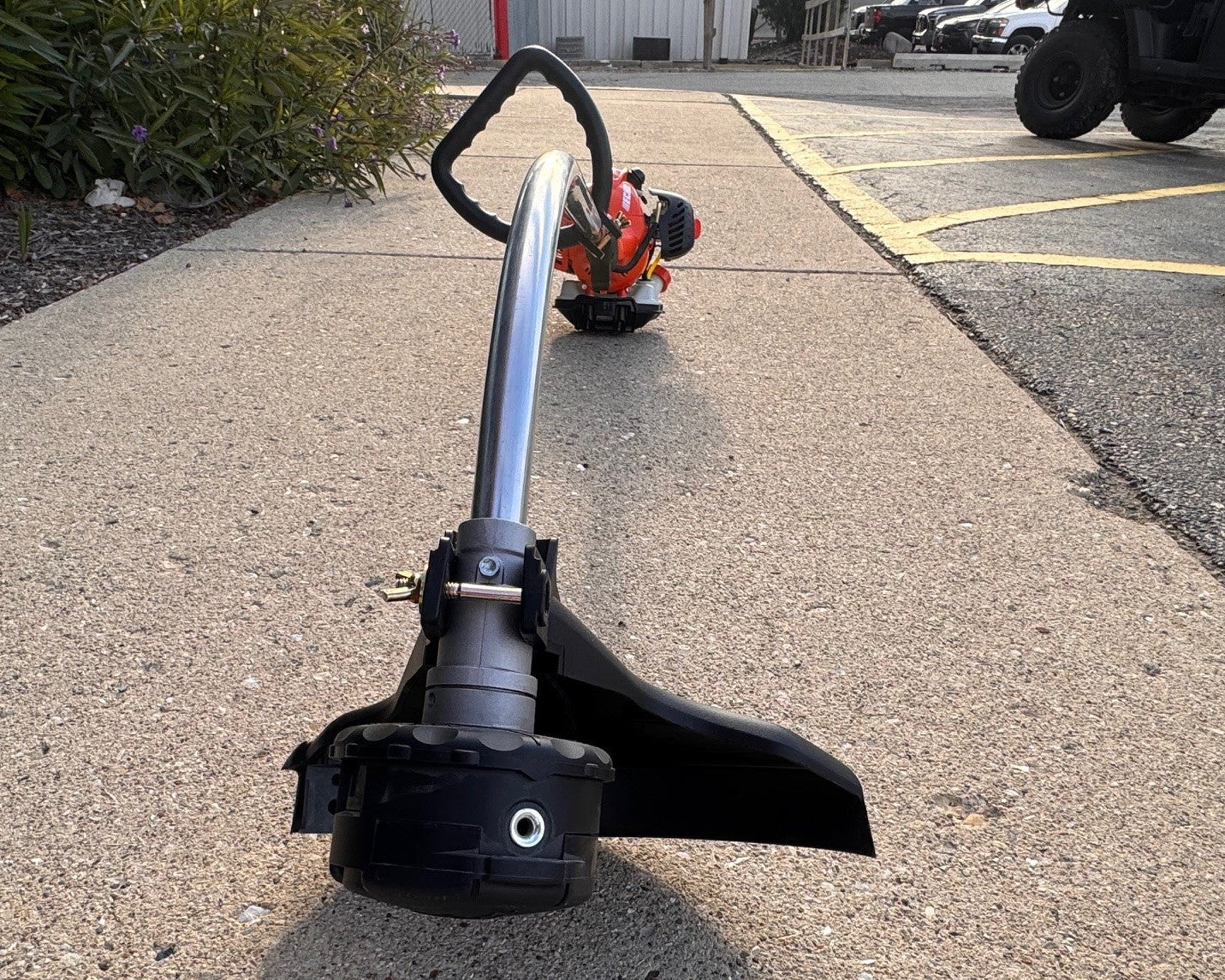 ECHO GT-225SF Line Trimmer Curved Shaft 21.2cc I-30 Start Engine Speed Feed Head SCRATCH N DENT - Zehr's Sales & Manufacturing